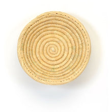 Load image into Gallery viewer, Round Coiled Grass Tray LG
